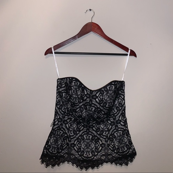 White House Black Market Tops - White House Black Market White & Black top size 2